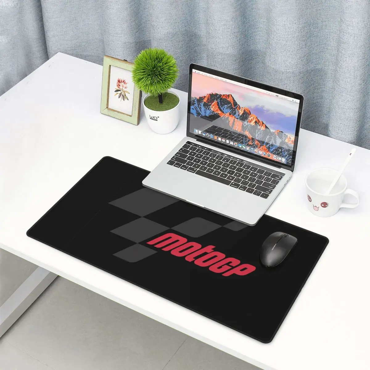 Pc Gaming Essentials Accessories - Duża podkładka pod mysz z logo